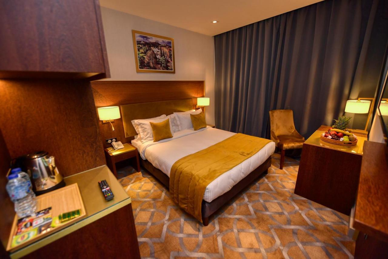 Le Palme Hotel Oran Exterior photo
